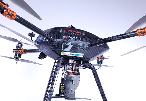 Weight-saving, high-strength composites are the ideal material for drones. © FH OÖ